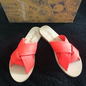 New free people sandals sz 37